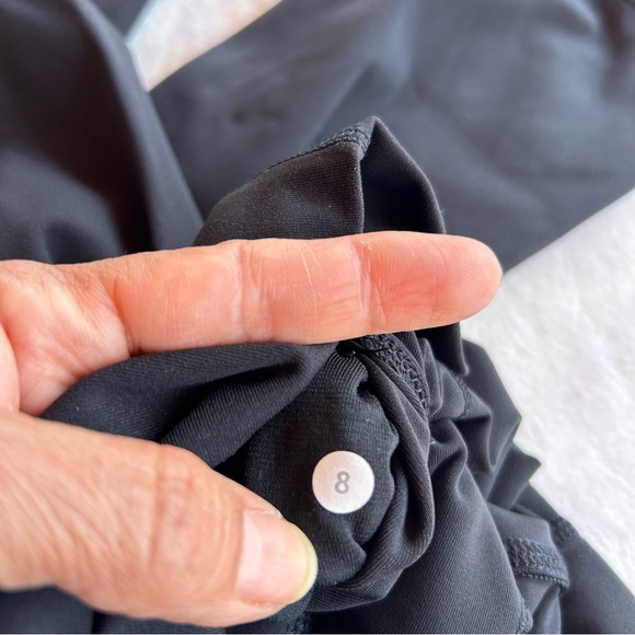 Lululemon Capri legging - Picture 3 of 5